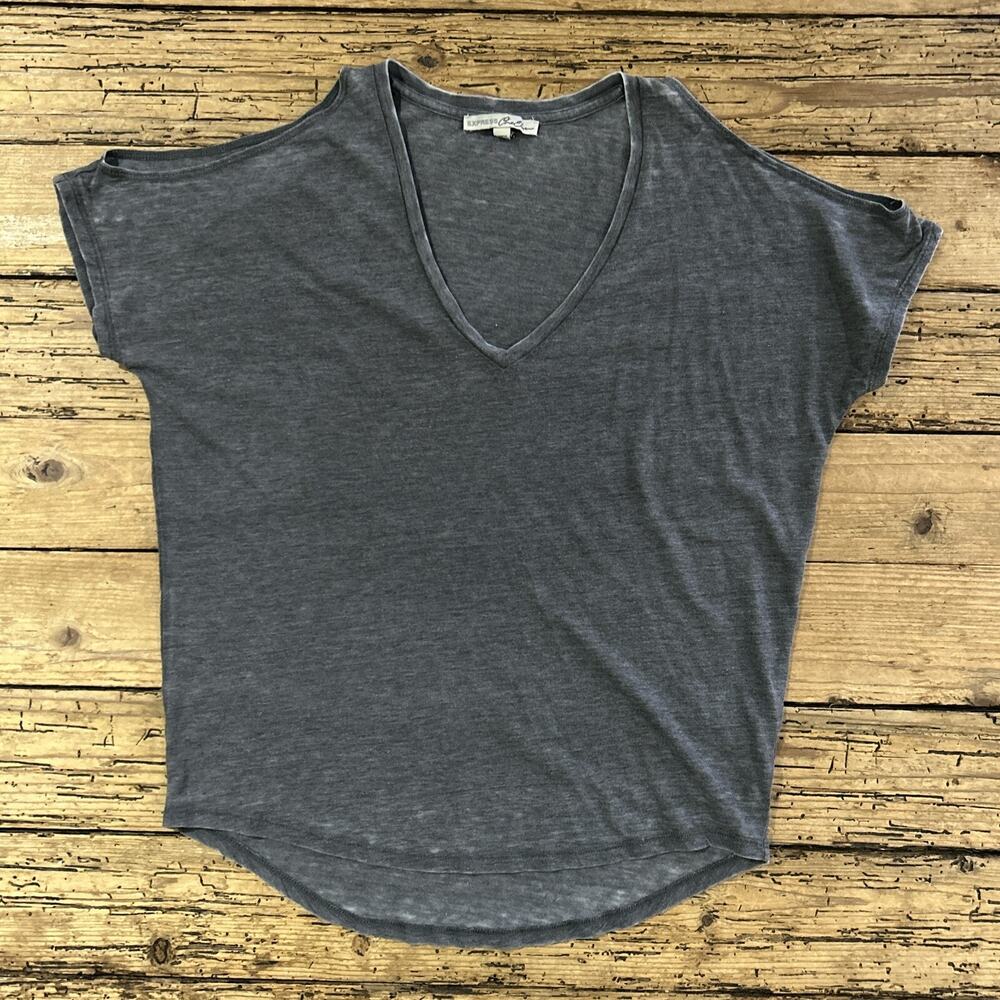 Express One Eleven Gray V- Neck Shortsleeve Shirt XS